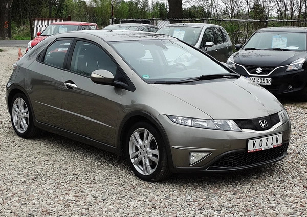 Honda Civic cena 25999 przebieg: 187581, rok produkcji 2008 z Pińczów małe 529